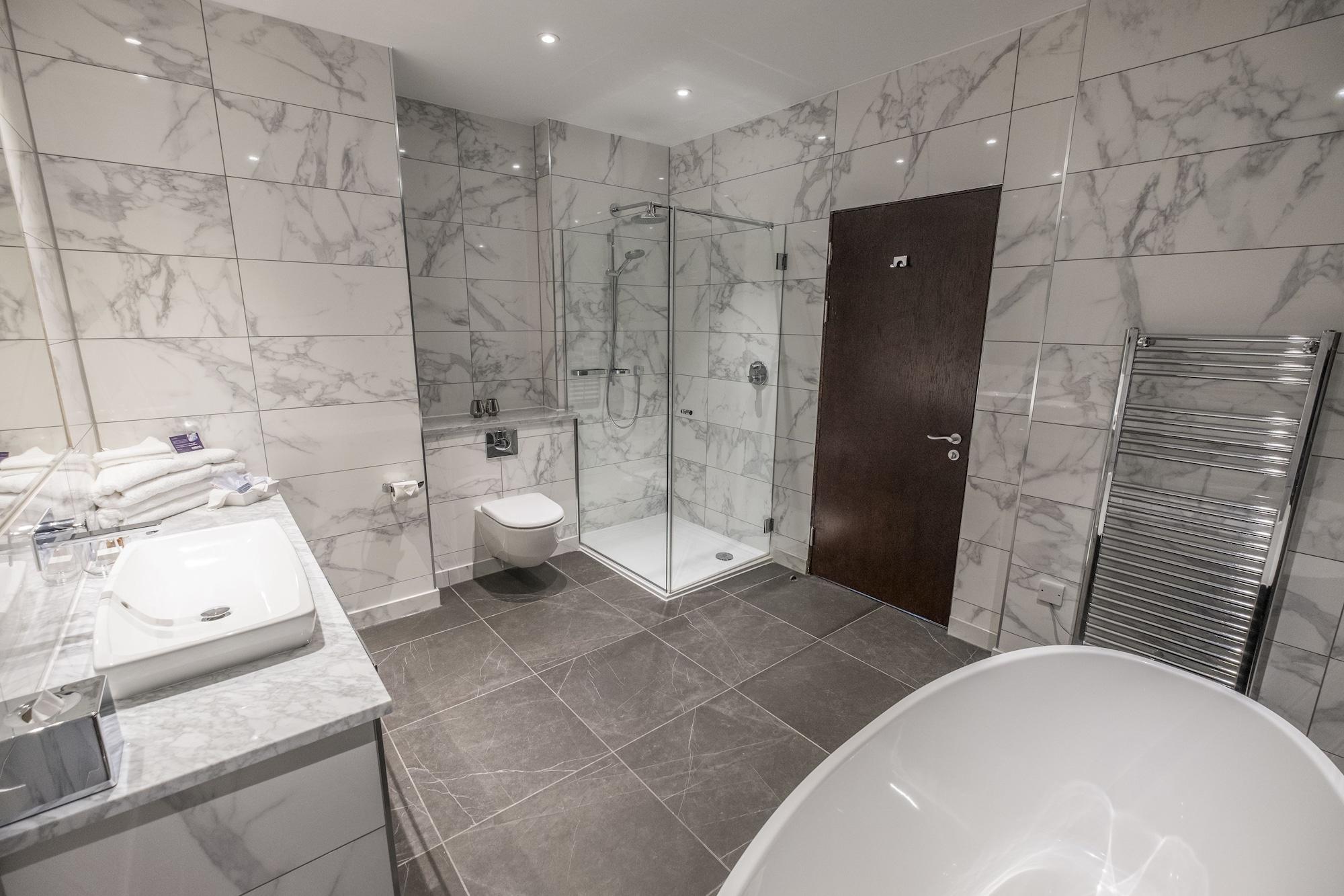 Parklands Hotel & Country Club Newton Mearns Buitenkant foto