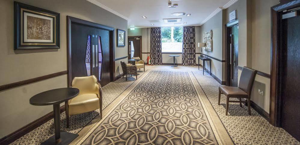 Parklands Hotel & Country Club Newton Mearns Buitenkant foto