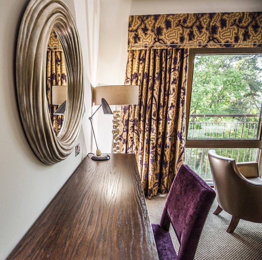 Parklands Hotel & Country Club Newton Mearns Buitenkant foto