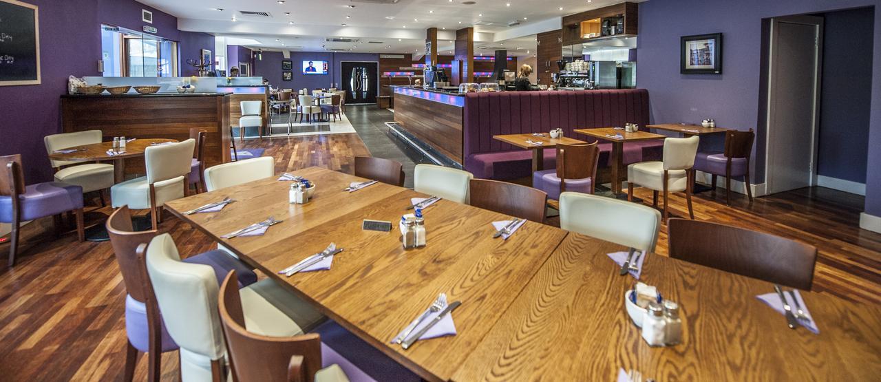 Parklands Hotel & Country Club Newton Mearns Buitenkant foto