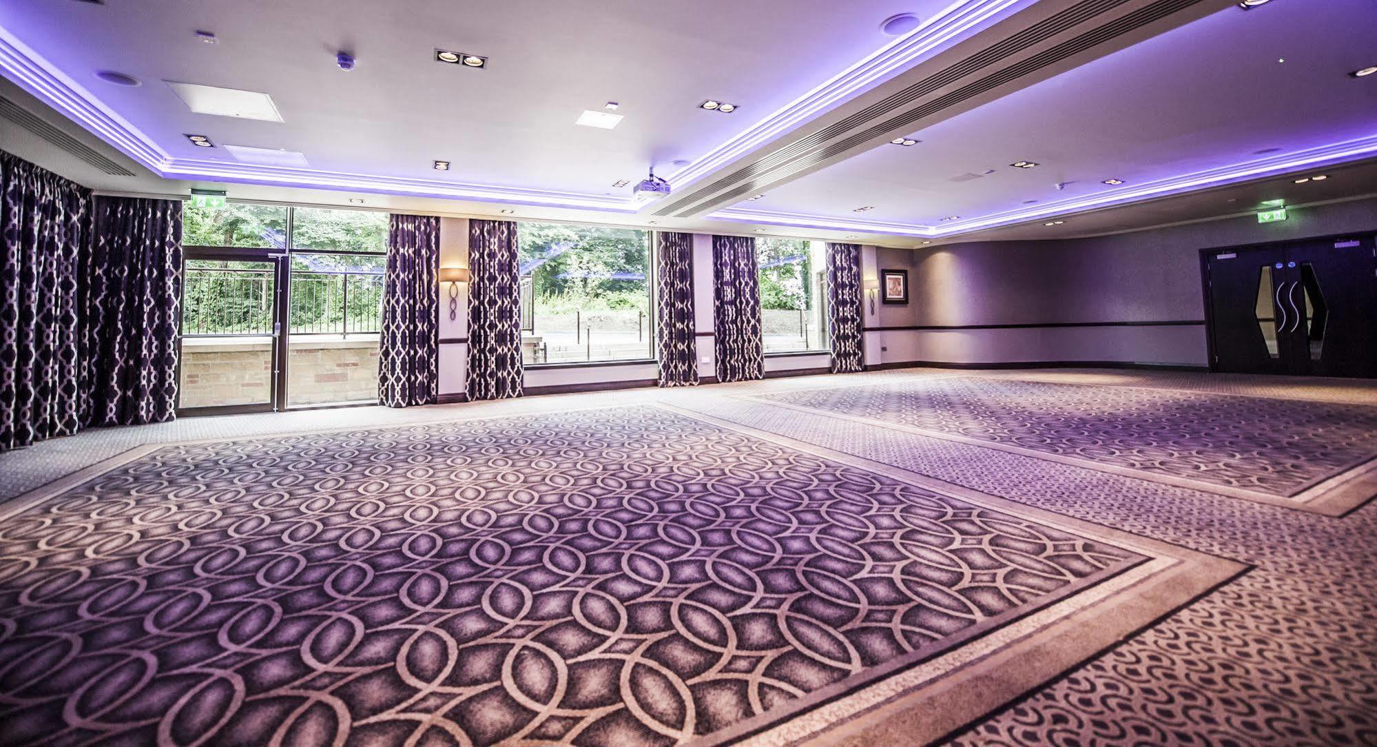 Parklands Hotel & Country Club Newton Mearns Buitenkant foto