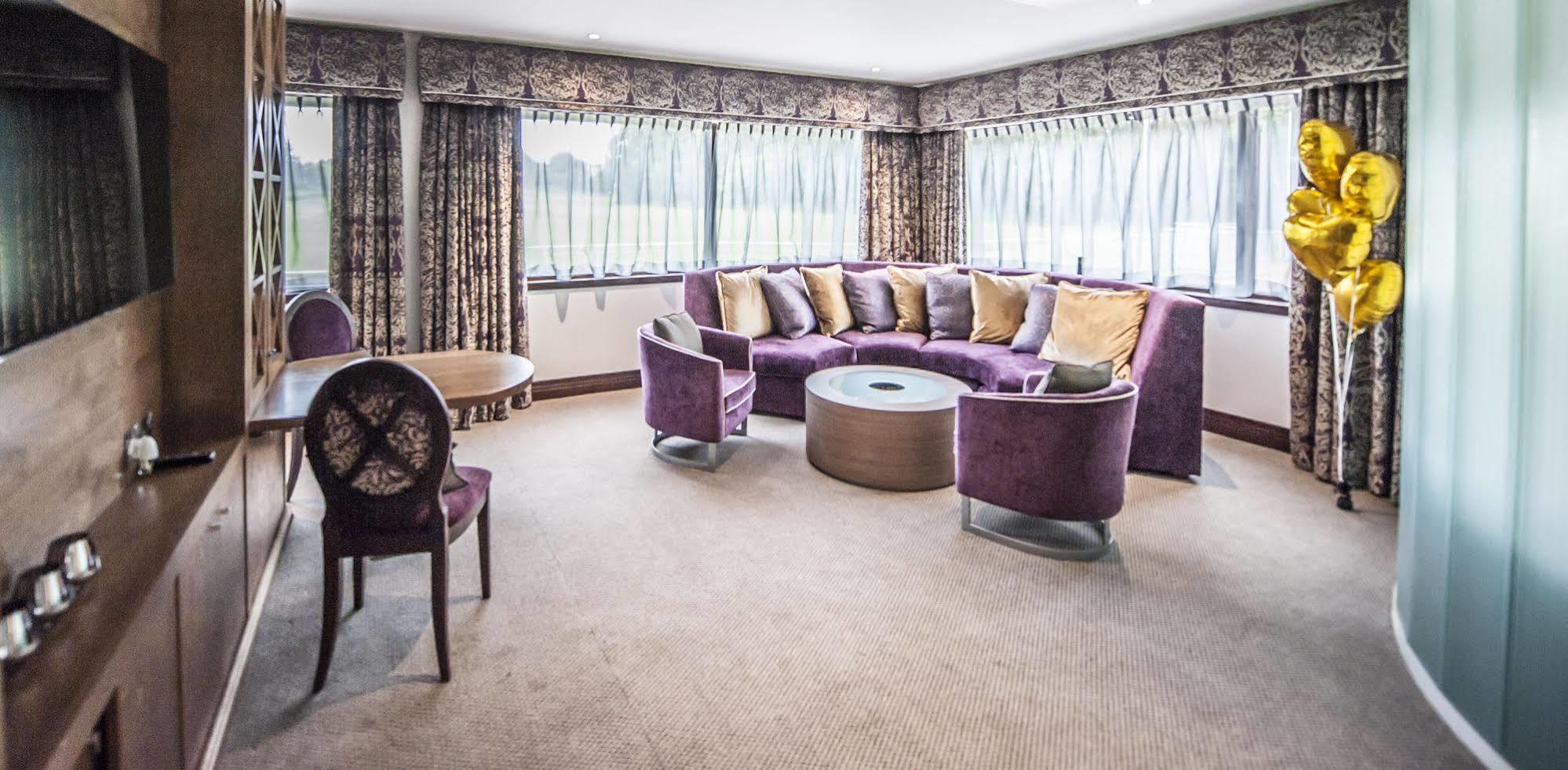 Parklands Hotel & Country Club Newton Mearns Buitenkant foto